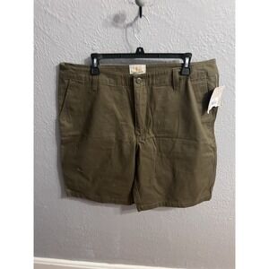 Columbia‎ Shorts Mens Size 38x10.5 Army Green Flat Front